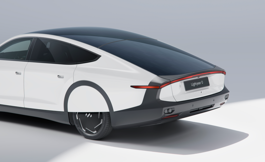 Lightyear 0: el primer auto que funciona con energía solar