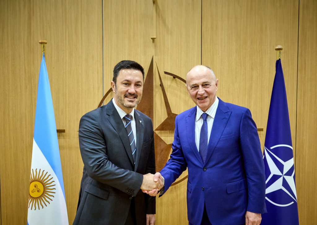 Argentina inicia el proceso de ingreso a la OTAN como socio global - Argentina.gob.ar Presidencia de la Nación